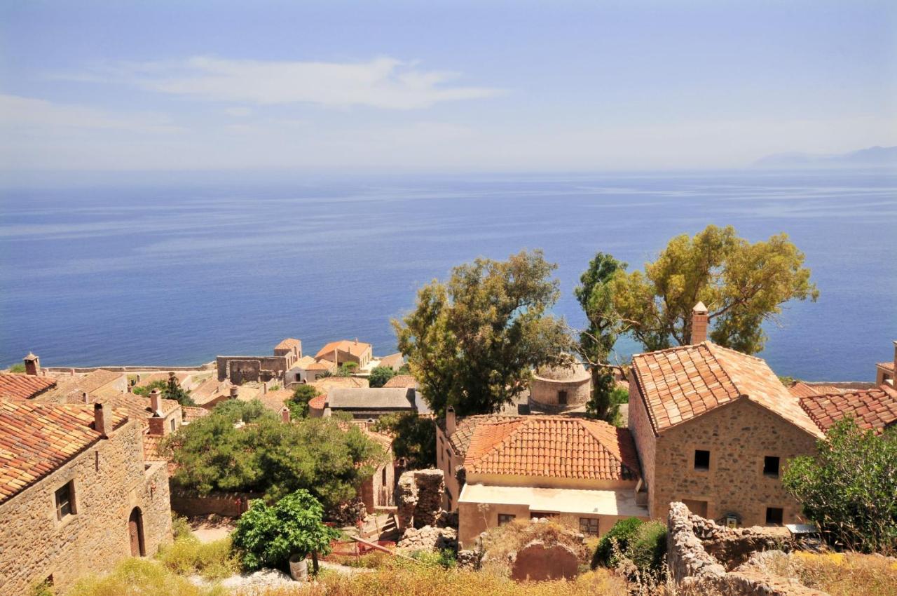 Izambo Guest Houses Monemvasia Extérieur photo