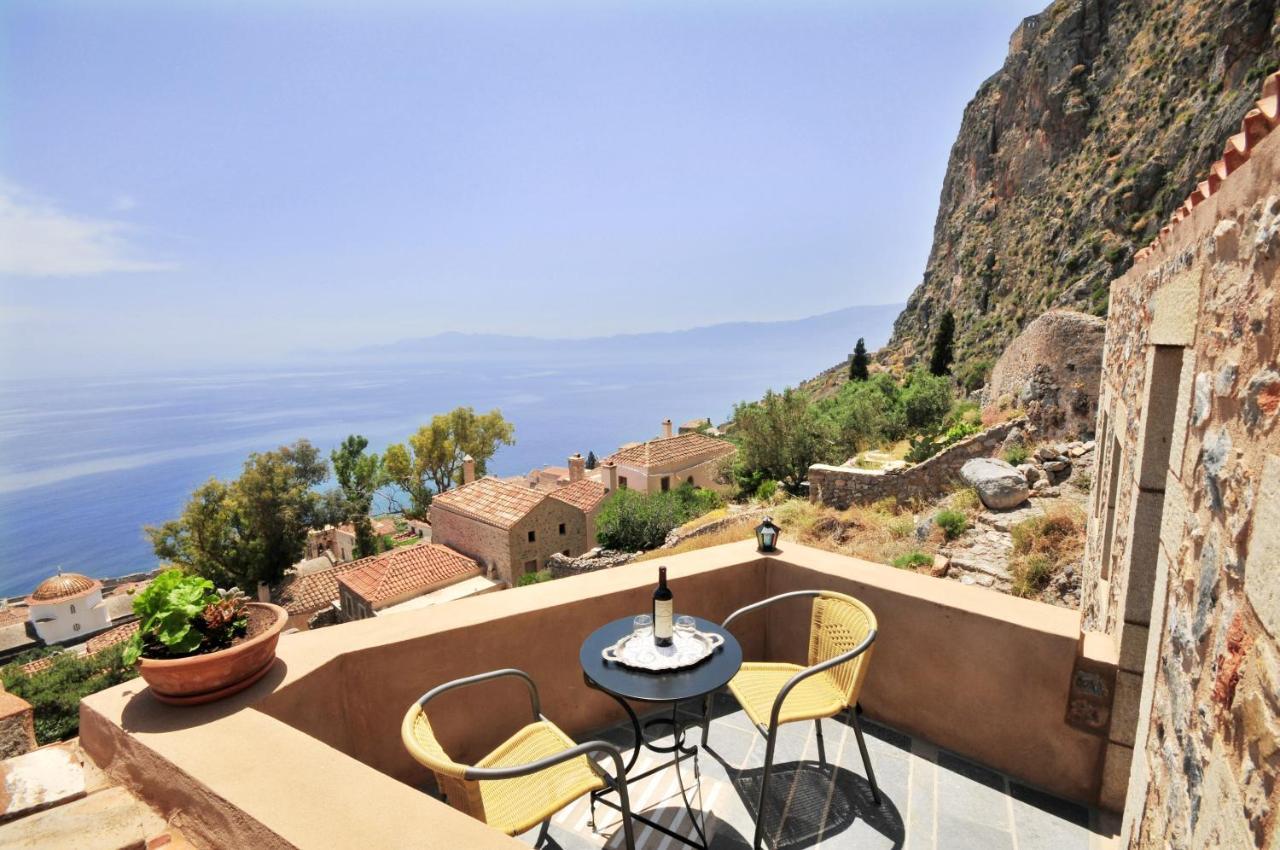 Izambo Guest Houses Monemvasia Extérieur photo