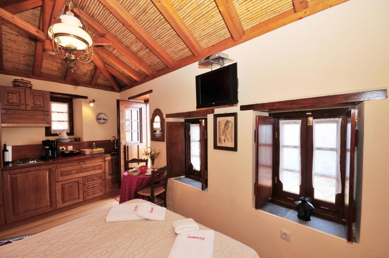 Izambo Guest Houses Monemvasia Extérieur photo